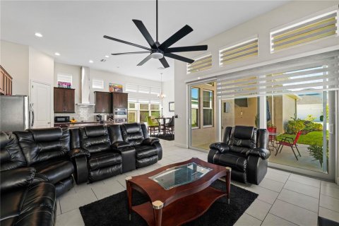 Casa en venta en Wesley Chapel, Florida, 4 dormitorios, 226.4 m2 № 1870220 - foto 8