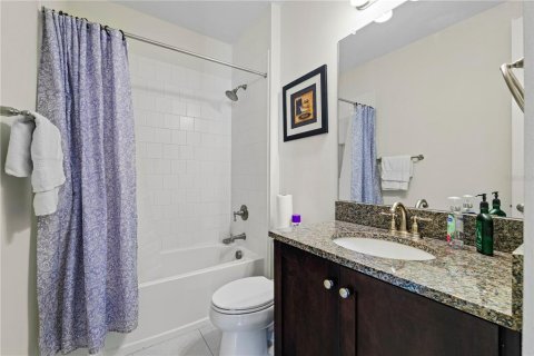 Casa en venta en Wesley Chapel, Florida, 4 dormitorios, 226.4 m2 № 1870220 - foto 16