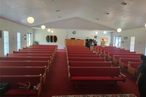 Commercial property in Lakeland, Florida 798.12 sq.m. № 2202800 - photo 8