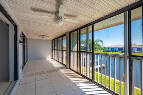 Copropriété à vendre à Punta Gorda, Floride: 2 chambres, 123.19 m2 № 2147636 - photo 28