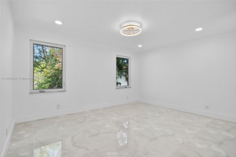 Villa ou maison à vendre à Deerfield Beach, Floride: 3 chambres, 154.68 m2 № 1966344 - photo 11