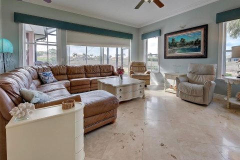 Villa ou maison à vendre à North Port, Floride: 4 chambres, 225.57 m2 № 2205953 - photo 11