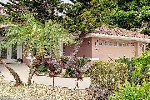 Villa ou maison à vendre à North Port, Floride: 4 chambres, 225.57 m2 № 2205953 - photo 4