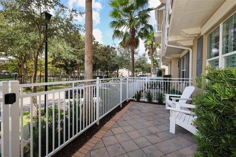 Touwnhouse à vendre à Lake Mary, Floride: 3 chambres, 203.18 m2 № 2329200 - photo 4