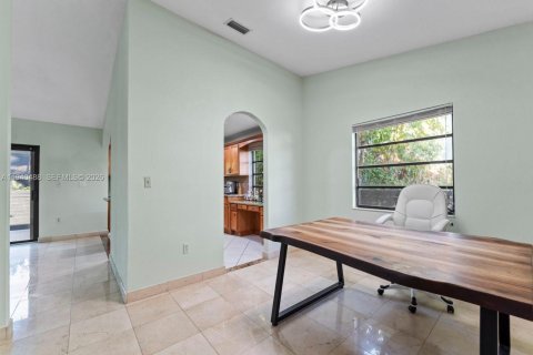 Купить виллу или дом в Майами, Флорида 4 спальни, 190.91м2, № 1999100 - фото 15