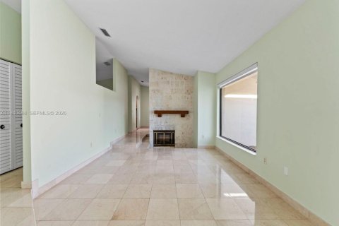 Купить виллу или дом в Майами, Флорида 4 спальни, 190.91м2, № 1999100 - фото 10