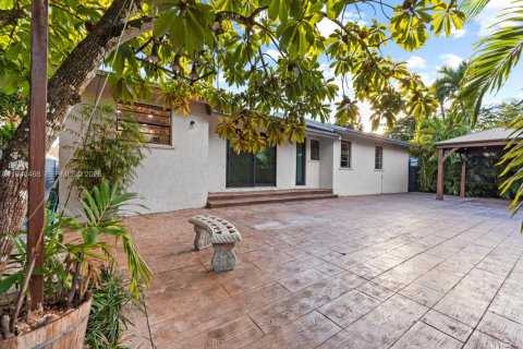Купить виллу или дом в Майами, Флорида 4 спальни, 190.91м2, № 1999100 - фото 2