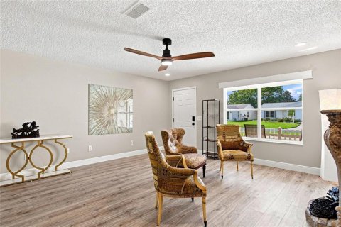 House in The Villages, Florida 2 bedrooms, 131.46 sq.m. № 2354511 - photo 10