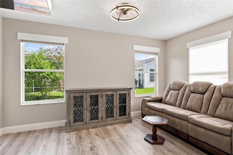 House in The Villages, Florida 2 bedrooms, 131.46 sq.m. № 2354511 - photo 19