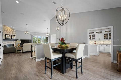 House in Palm Coast, Florida 5 bedrooms, 373.47 sq.m. № 2317499 - photo 8