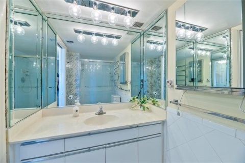 Condominio en venta en Hillsboro Beach, Florida, 3 dormitorios, 143.16 m2 № 2245436 - foto 18