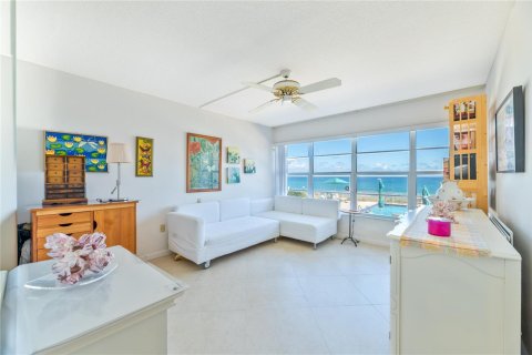 Condominio en venta en Hillsboro Beach, Florida, 3 dormitorios, 143.16 m2 № 2245436 - foto 20