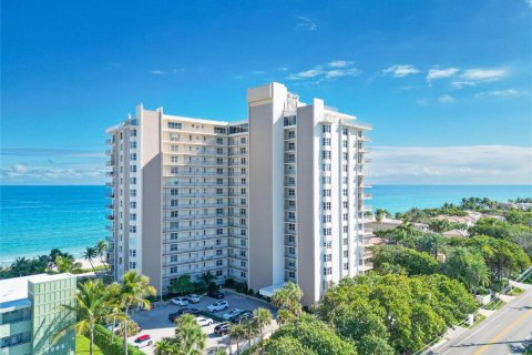 Condominio en Hillsboro Beach, Florida, 3 dormitorios № 2245436