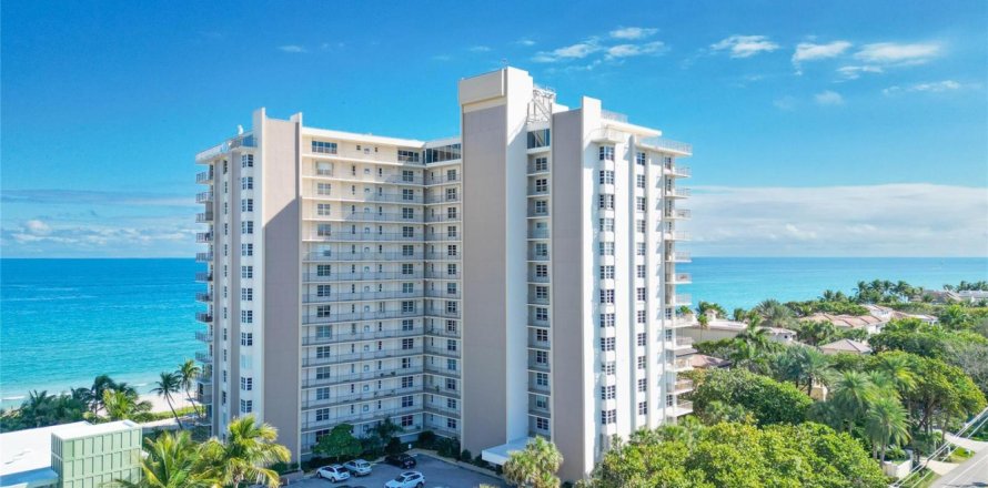 Condominio en Hillsboro Beach, Florida, 3 dormitorios № 2245436