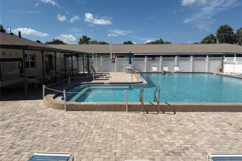 House in Clearwater, Florida 2 bedrooms, 55.74 sq.m. № 2218652 - photo 28
