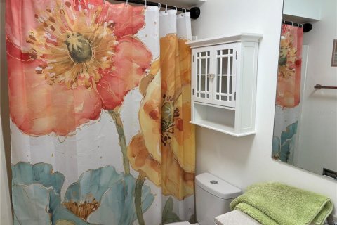 House in Clearwater, Florida 2 bedrooms, 55.74 sq.m. № 2218652 - photo 16