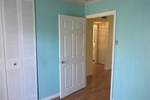 House in Clearwater, Florida 2 bedrooms, 55.74 sq.m. № 2218652 - photo 19