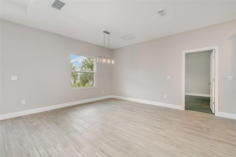 Casa en venta en Port Charlotte, Florida, 4 dormitorios, 208.94 m2 № 1777283 - foto 7