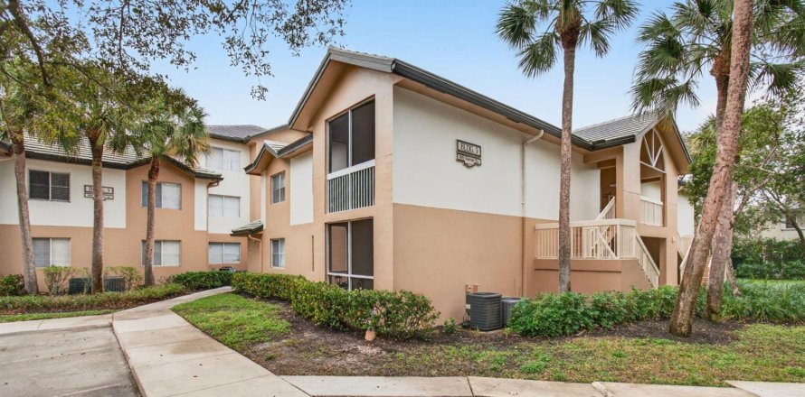 Condominio en Coral Springs, Florida, 1 dormitorio № 2155100