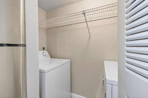 Condominio en venta en Coral Springs, Florida, 1 dormitorio, 65.03 m2 № 2155100 - foto 18