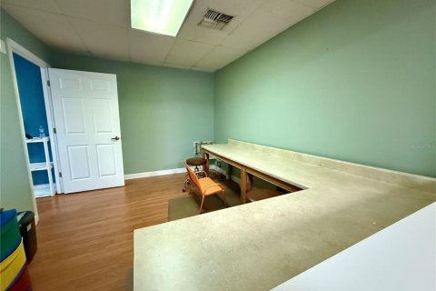 Propiedad comercial en alquiler en Hudson, Florida, 1202.9 m2 № 1886314 - foto 8
