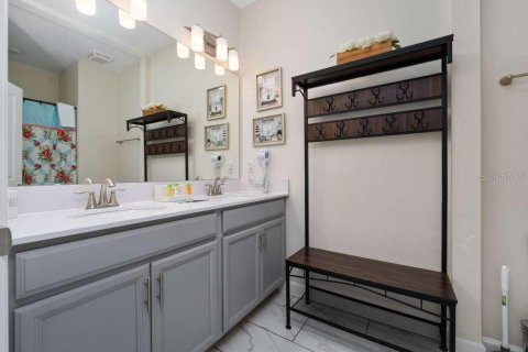 Adosado en venta en Davenport, Florida, 5 dormitorios, 201.32 m2 № 2135494 - foto 21