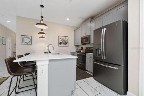 Adosado en venta en Davenport, Florida, 5 dormitorios, 201.32 m2 № 2135494 - foto 4