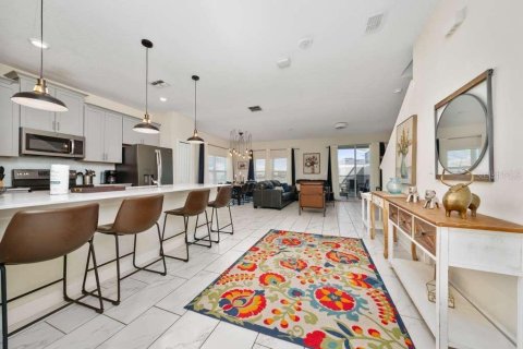 Adosado en venta en Davenport, Florida, 5 dormitorios, 201.32 m2 № 2135494 - foto 10