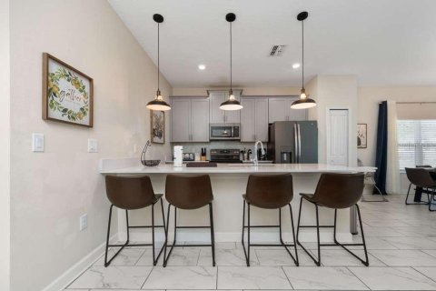 Adosado en venta en Davenport, Florida, 5 dormitorios, 201.32 m2 № 2135494 - foto 5