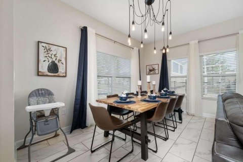 Adosado en venta en Davenport, Florida, 5 dormitorios, 201.32 m2 № 2135494 - foto 9
