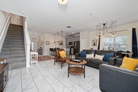 Adosado en venta en Davenport, Florida, 5 dormitorios, 201.32 m2 № 2135494 - foto 12