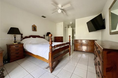 Купить виллу или дом в Майами, Флорида 3 спальни, 129.69м2, № 2033679 - фото 18