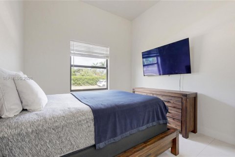 Villa ou maison à vendre à Homestead, Floride: 4 chambres, 249.81 m2 № 2001207 - photo 18