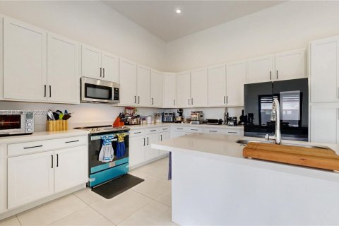 Villa ou maison à vendre à Homestead, Floride: 4 chambres, 249.81 m2 № 2001207 - photo 10