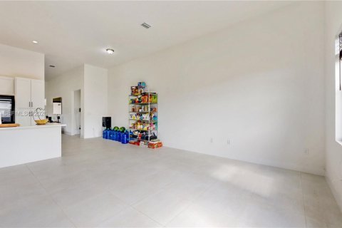 Villa ou maison à vendre à Homestead, Floride: 4 chambres, 249.81 m2 № 2001207 - photo 12