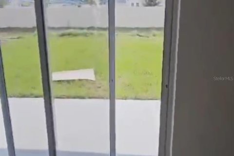 Casa en alquiler en Poinciana, Florida, 3 dormitorios, 139.73 m2 № 1717878 - foto 7