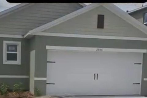 Casa en alquiler en Poinciana, Florida, 3 dormitorios, 139.73 m2 № 1717878 - foto 1