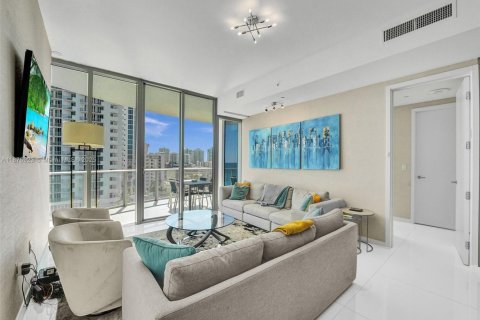 Copropriété à louer à Sunny Isles Beach, Floride: 2 chambres, 148.55 m2 № 1980465 - photo 15