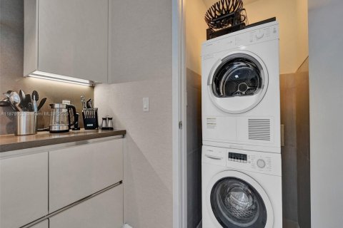 Copropriété à louer à Sunny Isles Beach, Floride: 2 chambres, 148.55 m2 № 1980465 - photo 12