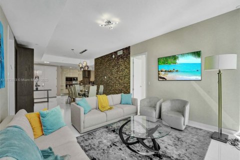 Copropriété à louer à Sunny Isles Beach, Floride: 2 chambres, 148.55 m2 № 1980465 - photo 17