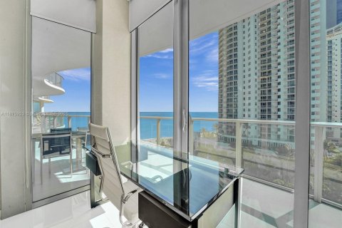 Copropriété à louer à Sunny Isles Beach, Floride: 2 chambres, 148.55 m2 № 1980465 - photo 27
