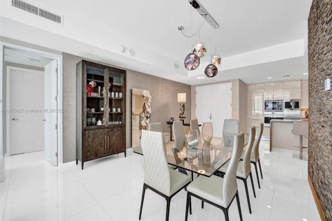 Copropriété à louer à Sunny Isles Beach, Floride: 2 chambres, 148.55 m2 № 1980465 - photo 5