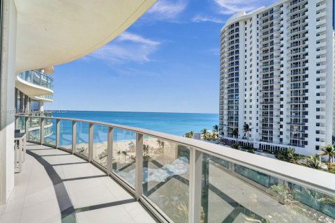 Copropriété à louer à Sunny Isles Beach, Floride: 2 chambres, 148.55 m2 № 1980465 - photo 29