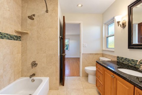 House in Longwood, Florida 4 bedrooms, 250 sq.m. № 2431183 - photo 30