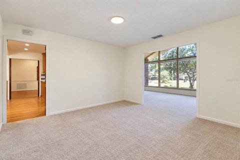 House in Longwood, Florida 4 bedrooms, 250 sq.m. № 2431183 - photo 26
