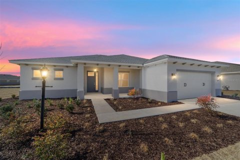 House in Ocala, Florida 2 bedrooms, 159.61 sq.m. № 2143157