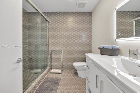 Купить кондоминиум в Авентура, Флорида 2 спальни, 75.81м2, № 2054451 - фото 25