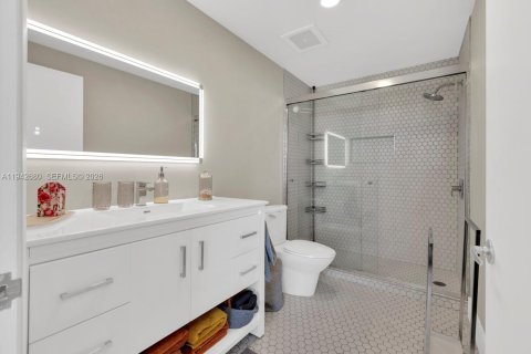 Купить кондоминиум в Авентура, Флорида 2 спальни, 75.81м2, № 2054451 - фото 19