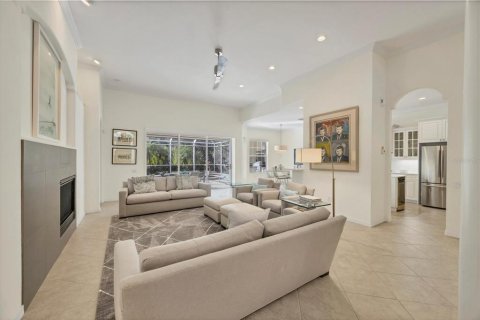 Villa ou maison à vendre à University Park, Floride: 3 chambres, 217.21 m2 № 2093245 - photo 4