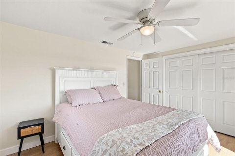 House in Venice, Florida 2 bedrooms, 132.01 sq.m. № 2322875 - photo 29